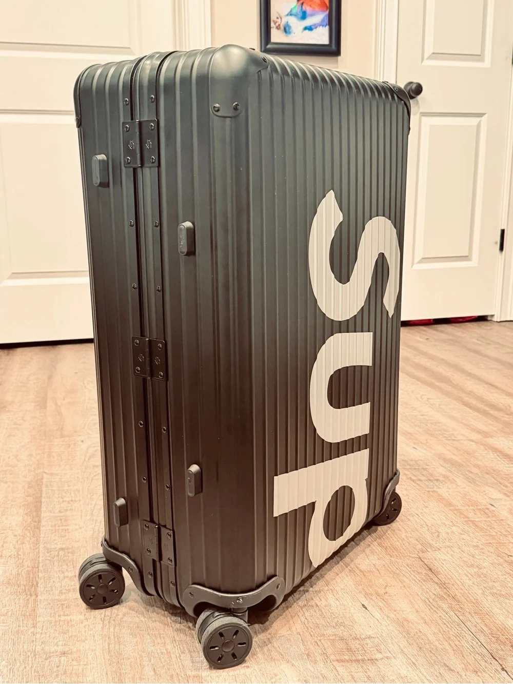 Supreme x RIMOWA Topas Multiwheel 82L - Mint!